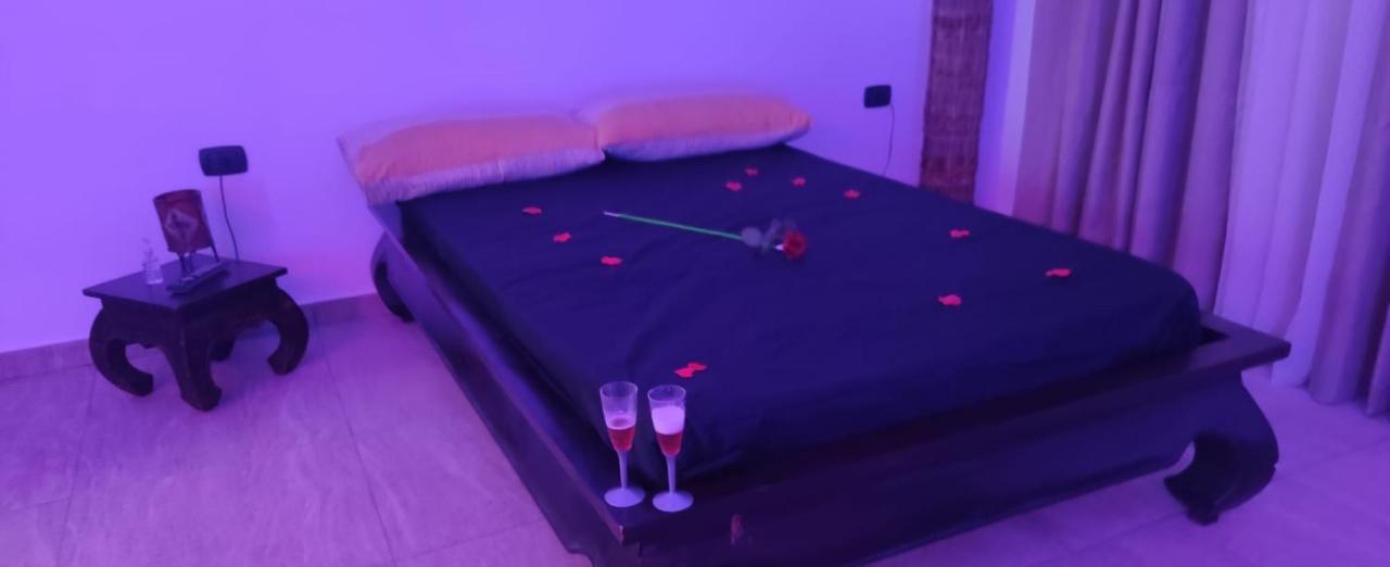 B&B L'Altro Anfiteatro Camera Suite Санта Мария Капуа Ветере Екстериор снимка